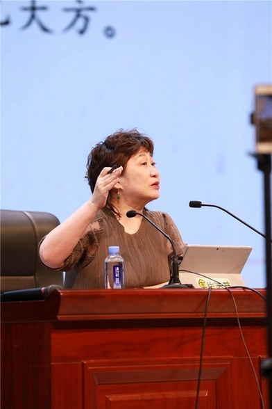 申怡《红楼梦》公益演讲:如果,贾宝玉参加高考