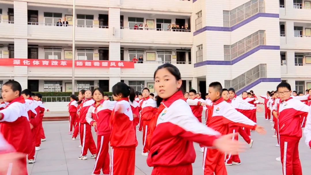 扬起希望风帆,激越少年情怀——郑梁梅小学参加涟水县中小学生广播操