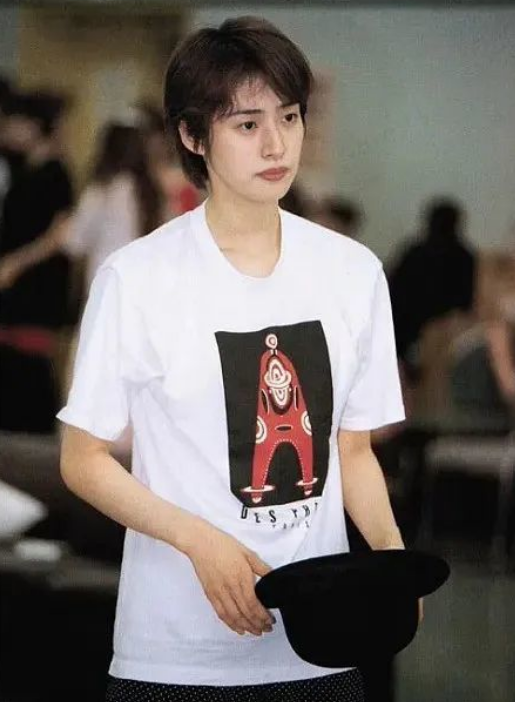 "人间扳手"天海祐希:日本公认最帅女星,独立女性最后的堡垒