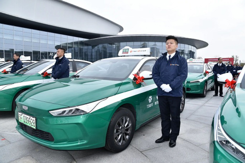 南通首批100辆新能源出租车"上线"