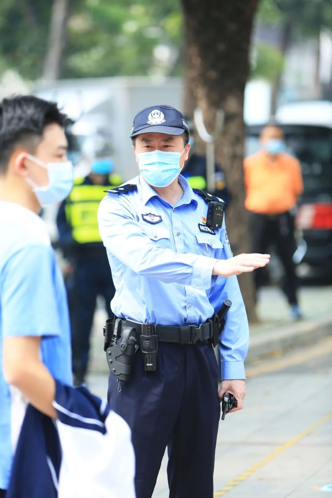 深圳警察巡逻服图片