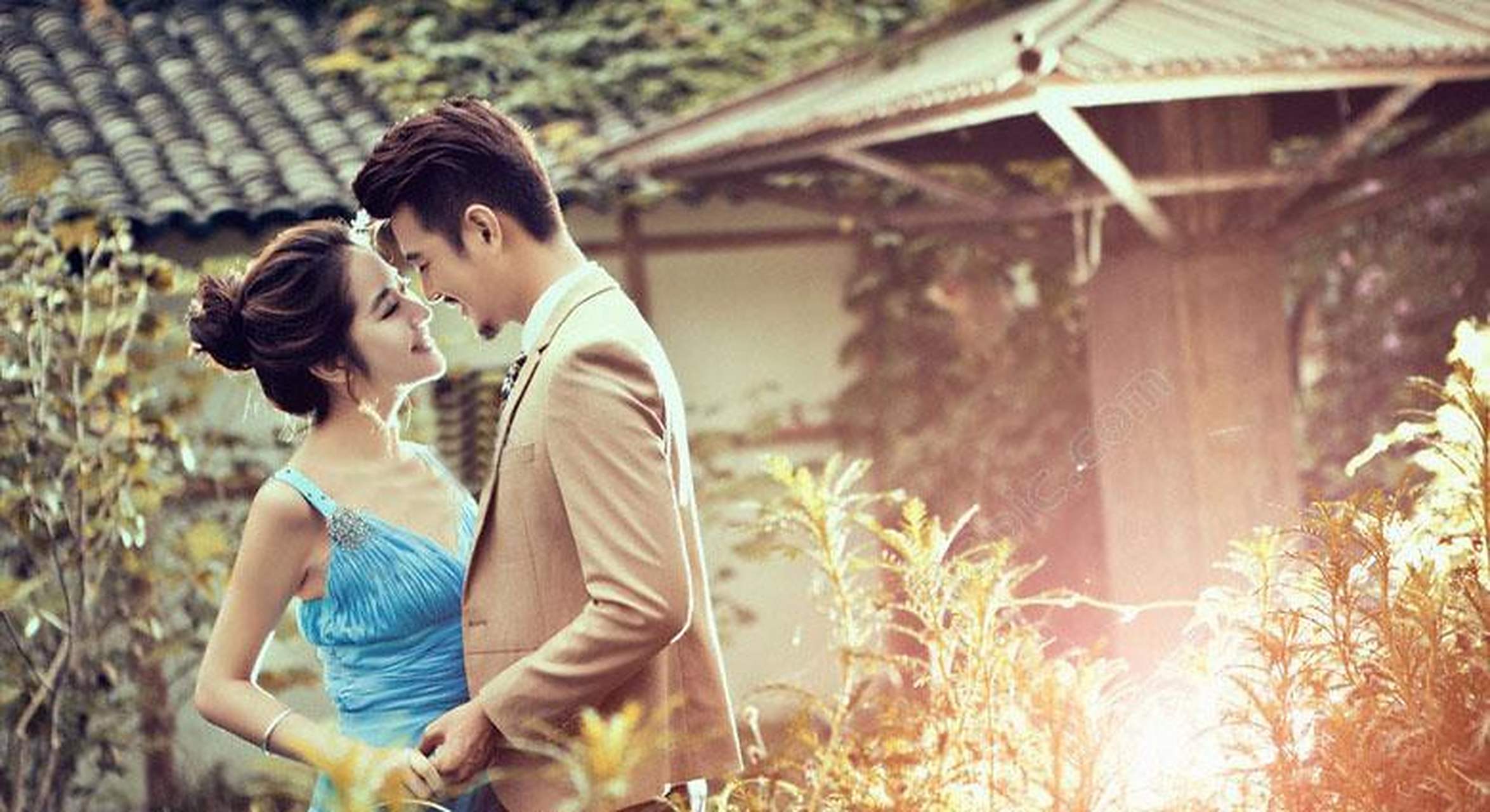 我叫王丽丽,今年26岁了,三年前被爱情冲昏了头脑,嫁给了一起打工的