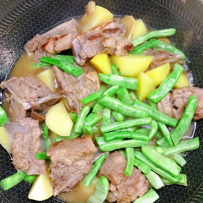 四季豆土豆烧排骨图片