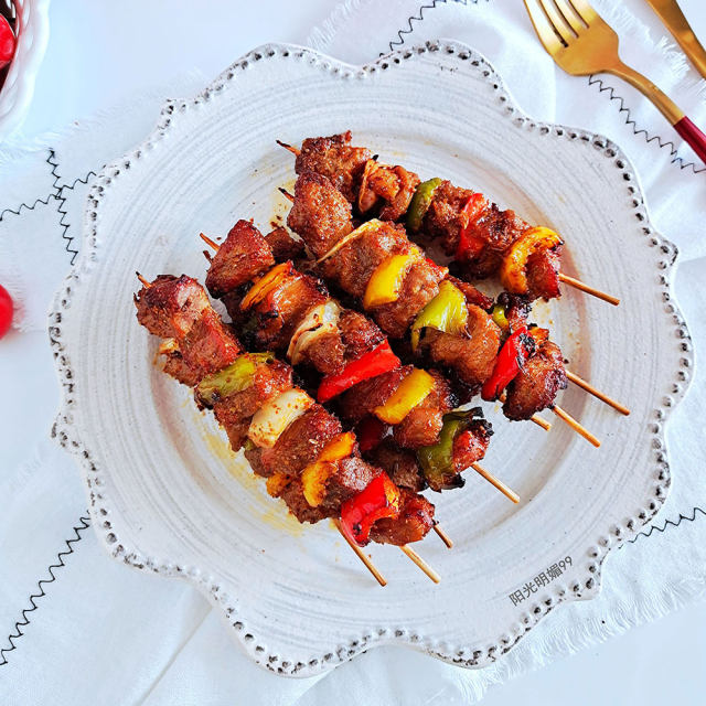 香辣孜然羊肉串,香辣过瘾!鲜嫩入味!
