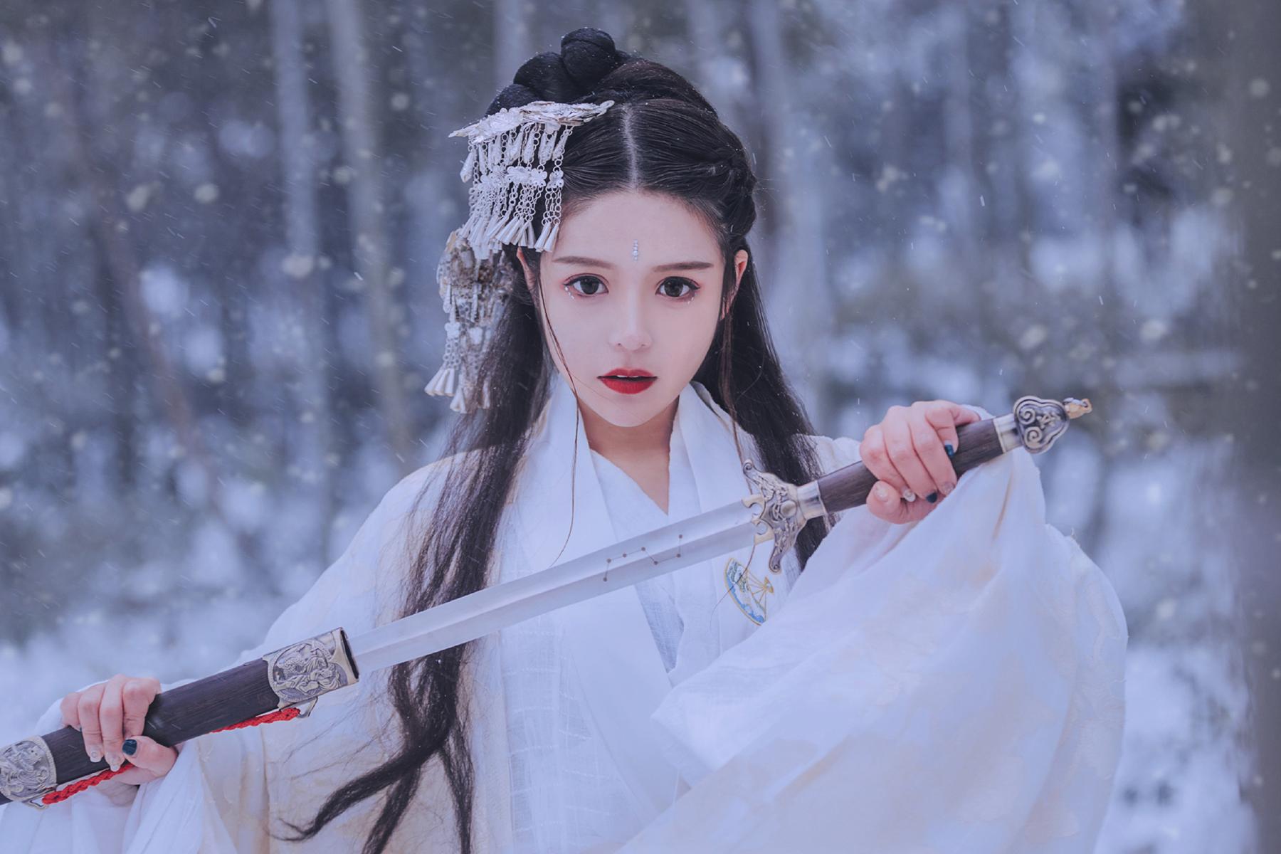 《武炼巅峰》武学的最高境界是孤独,看主角如何披荆斩棘成就巅峰