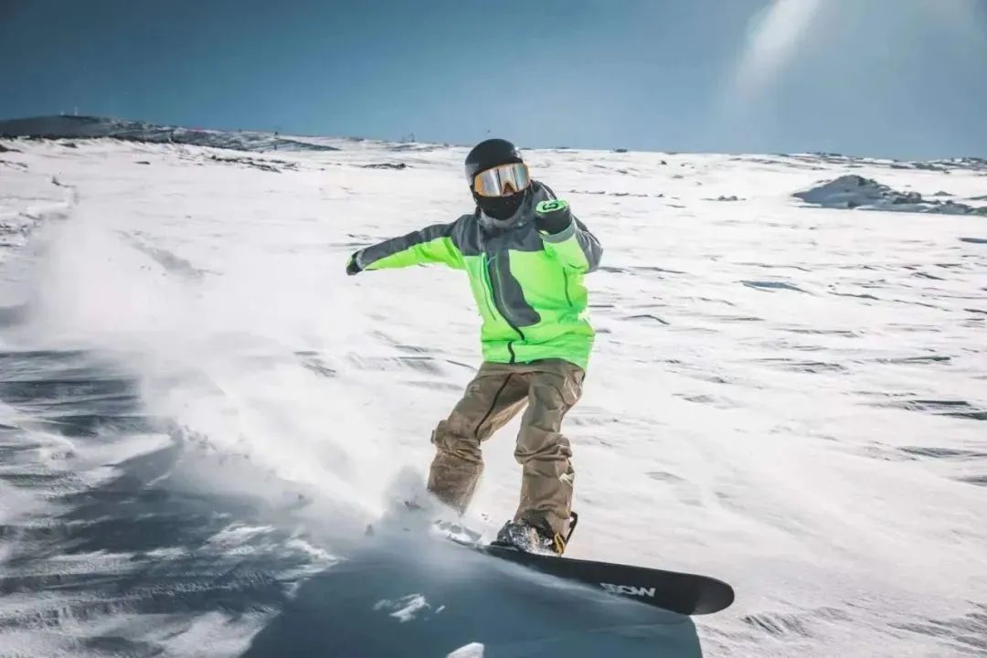 顶门滑雪党图片