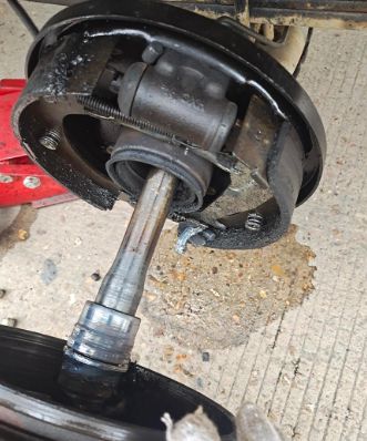 货车立轴坏了有什么症状?