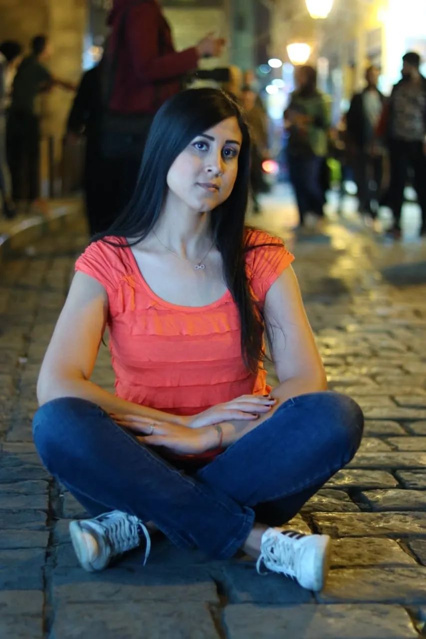 在阿尔及利亚邂逅北非阿拉伯女孩