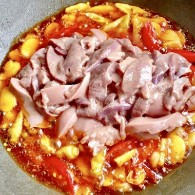 「创意小厨娘」肝腰合炒——猪肝滑嫩,猪腰脆爽,超级好吃!