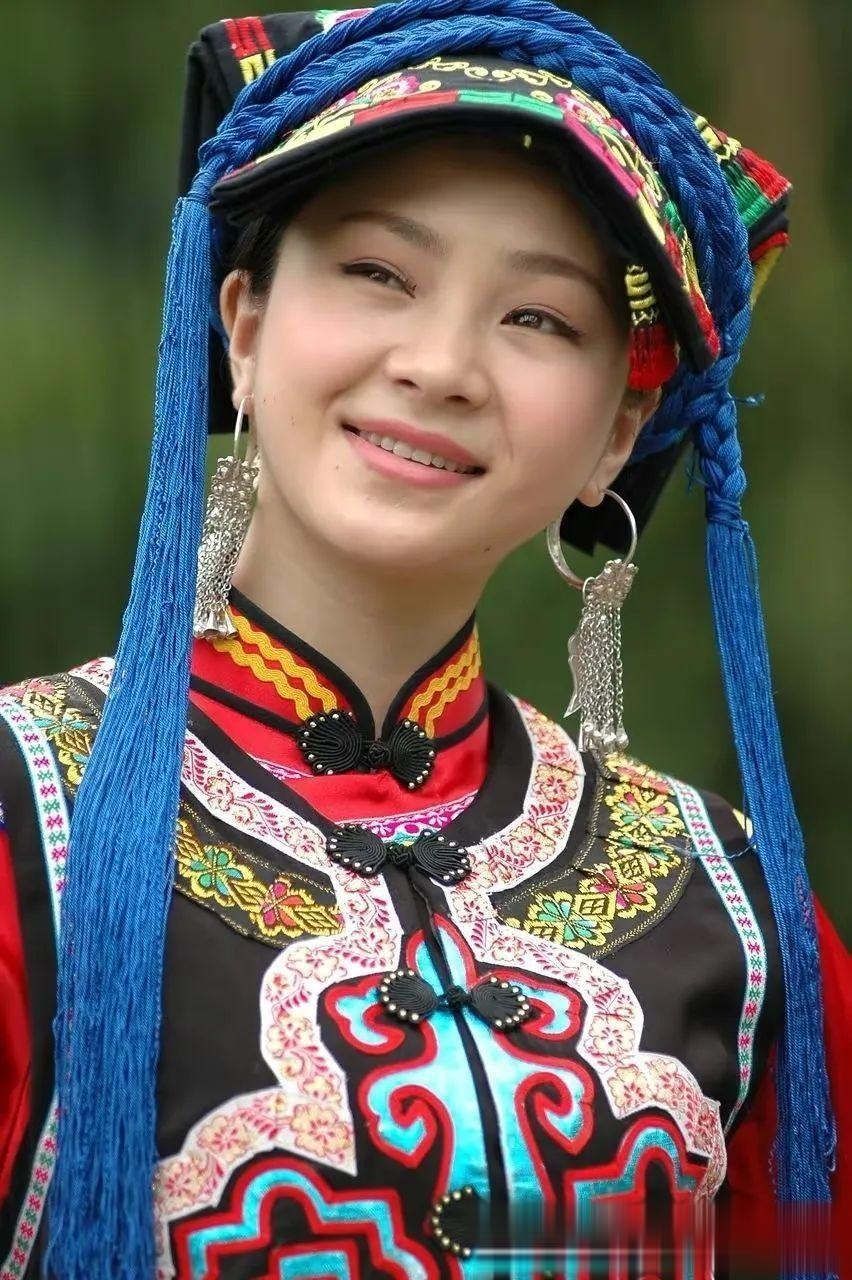 网红"天仙妹妹"尔玛依娜,已嫁人生子,先生是圈外人,宠她如命