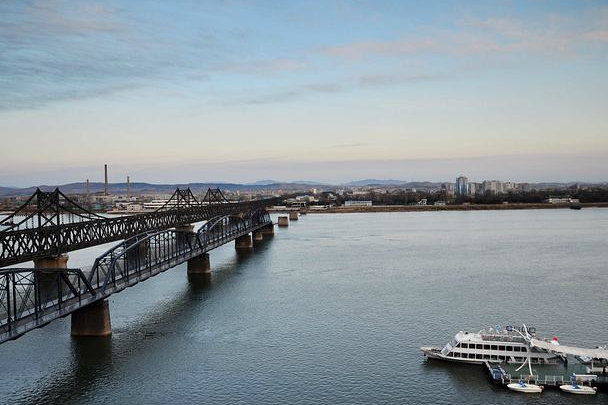 辽宁省的一座桥,曾被美军炸毁,是电影《金刚川》原型