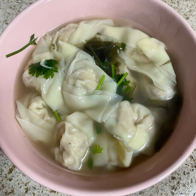 自制云吞,味道鲜美,营养丰富
