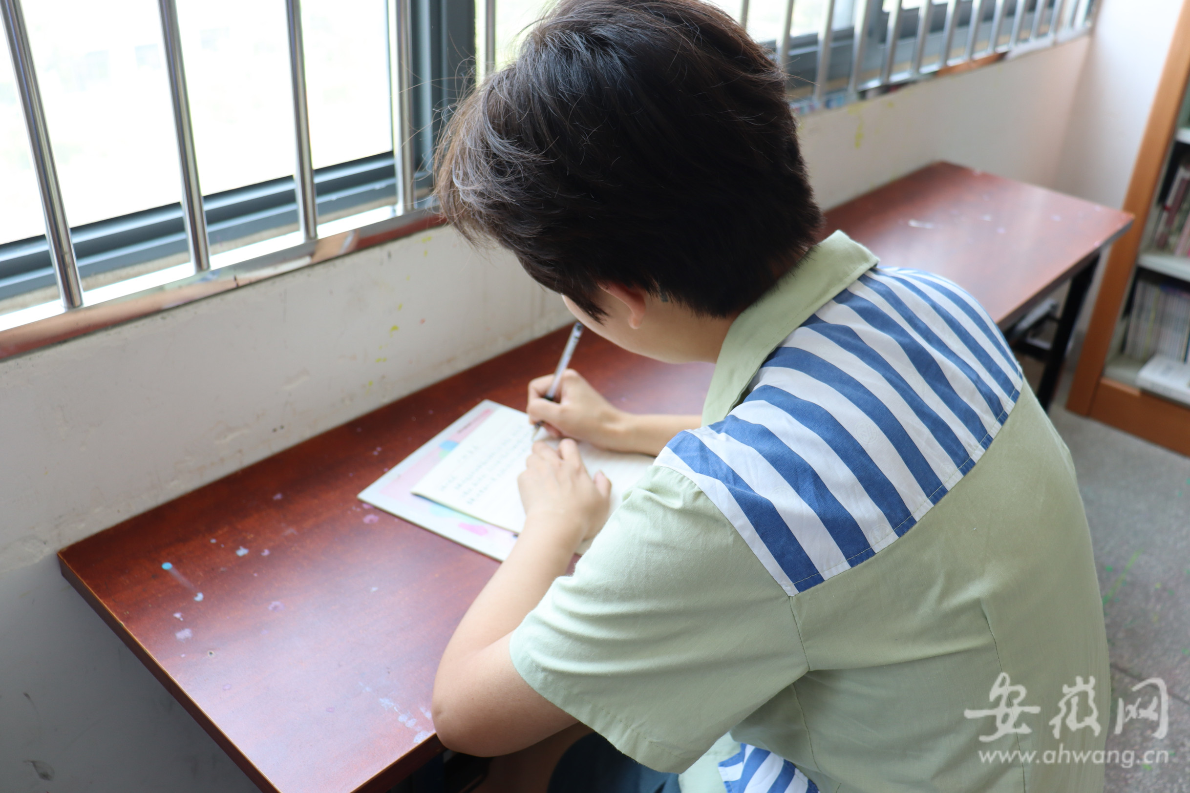 端午节来临之际 安徽省女子监狱服刑人员写家书寄托思念