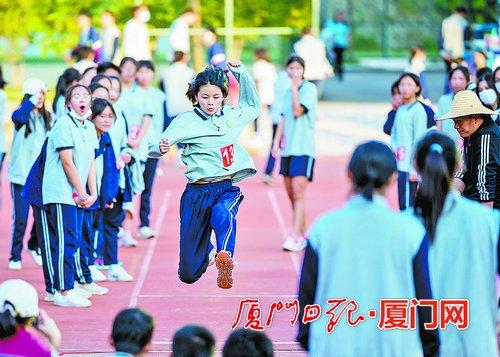 教育均衡全国领先,率先推出"多校划片"……同一起跑线 厦门这位"模范