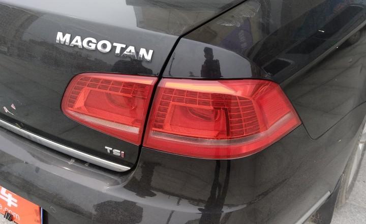 迈腾tsi的is都是红色是什么意思?