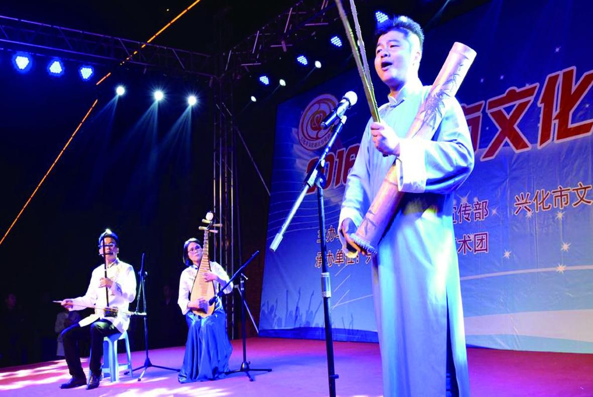 泰州兴化:板桥道情——渔鼓简板里的自由人生