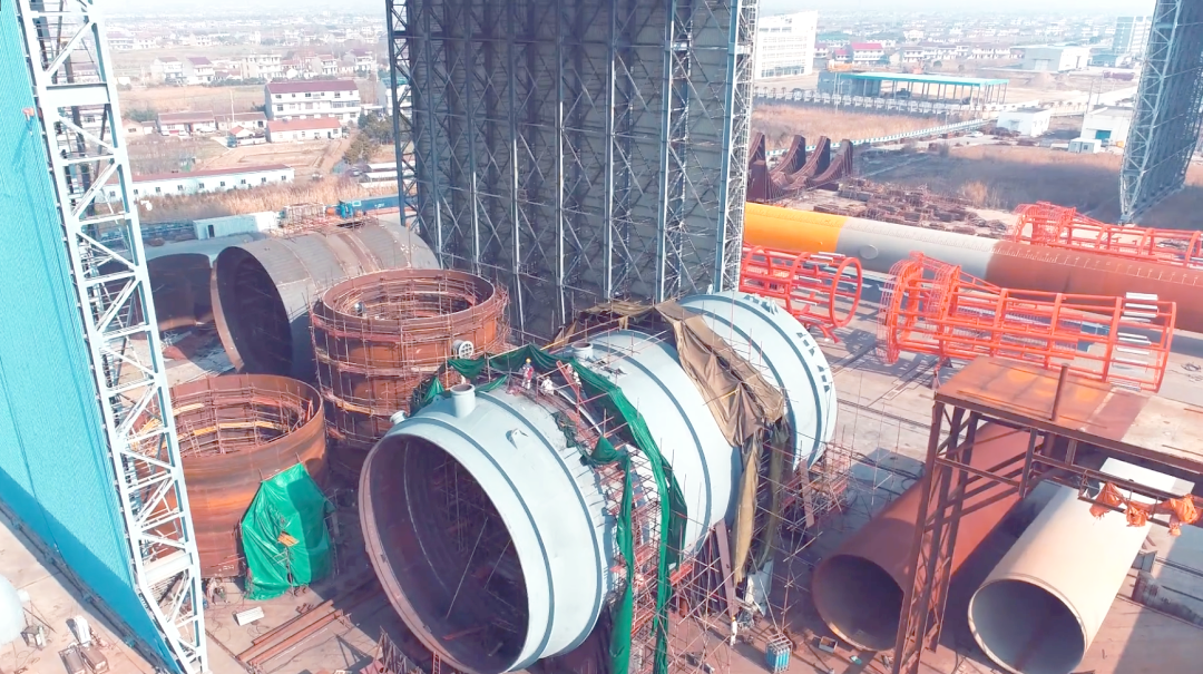 广东石化项目抽余液塔吊装创亚洲纪录,彰显国家实力