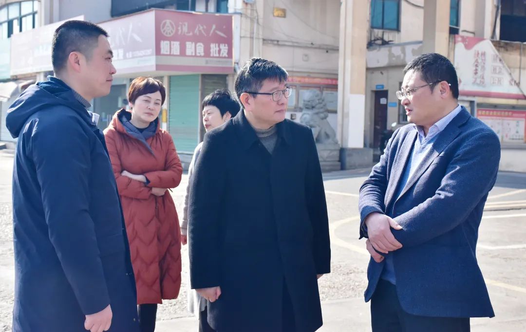 邱见春来新区康山街道走访调研