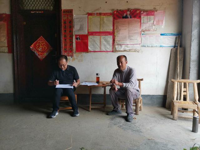 方城县委常委,常务副县长孙大明到券桥镇督导脱贫攻坚工作