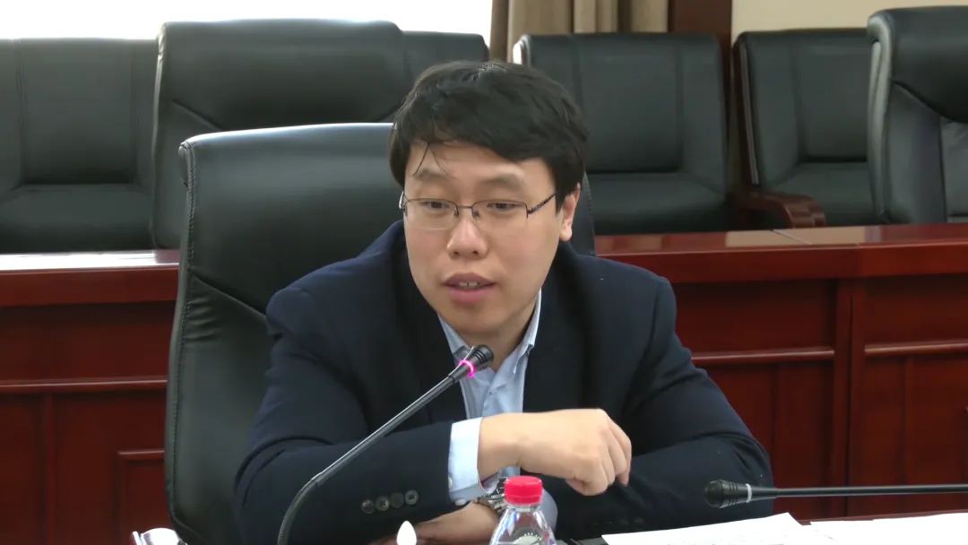 贺业方主持召开全市疫情防控外防输入工作专题会议