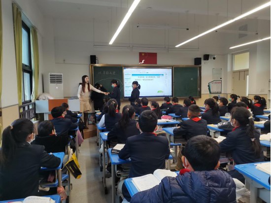 郑州市管城回族区星火路小学:重教研,助成长