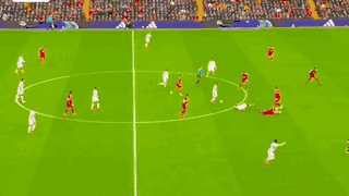 英超-加克波破门萨拉赫点射 利物浦2-2曼联_英超利物浦曼联双红会比分_姆贝莫马奎尔进球