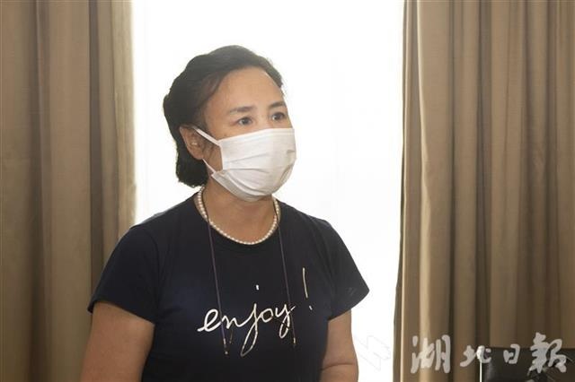 海南椰国食品有限公司董事长钟春燕:要见证湖北的浴火重生