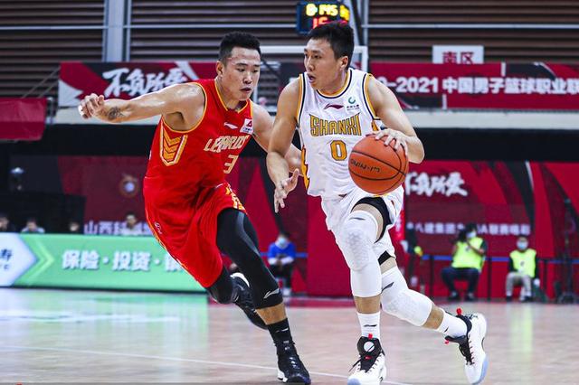 田桂森是山西男篮不折不扣的老臣,在福建扮演了悲情英雄的角色