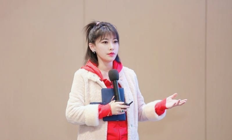 颜骏凌前妻参演新剧上映!28岁离婚投身创业热潮,与徐根宝关系好