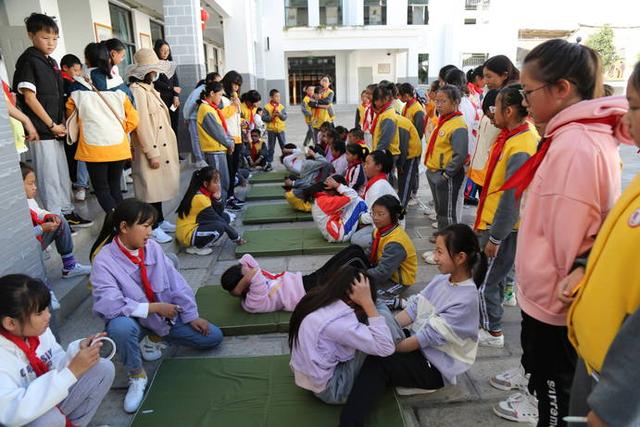 会泽县工农小学第23届冬季运动会开幕