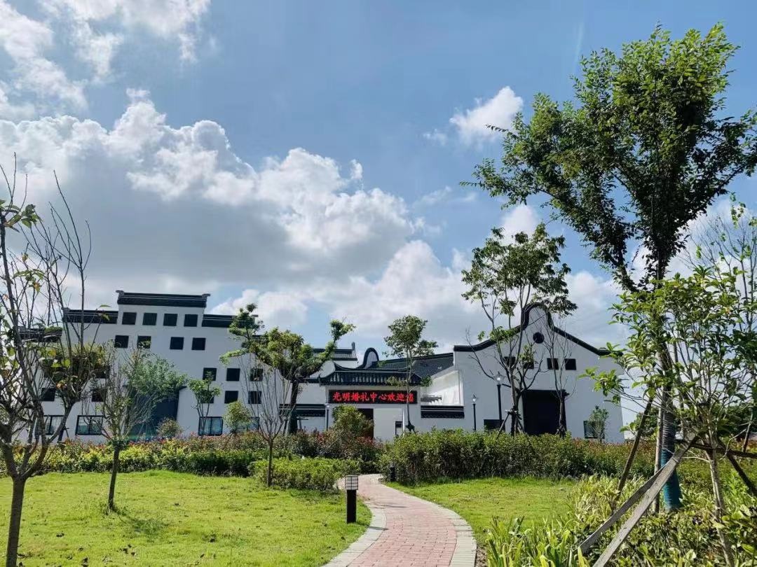 「乡村振兴」光明村:粉墙黛瓦江南韵,贴心温情暖民心