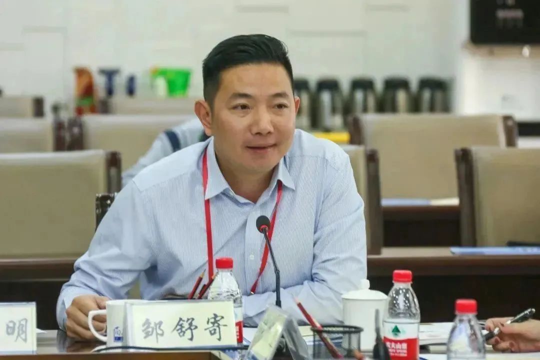 市人大常委会党组副书记,副主任鲁毅一行到南山区检察院开展法治环境