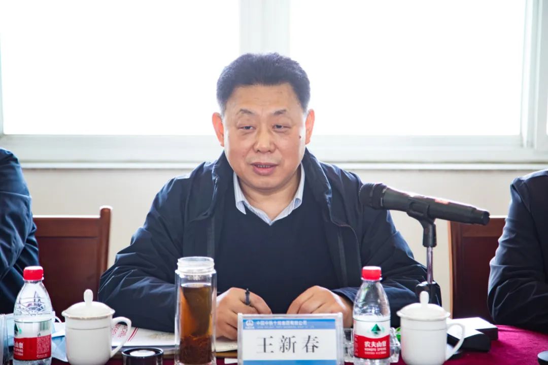 中国铁路济南局集团公司党委书记,董事长王新春到济莱高铁调研