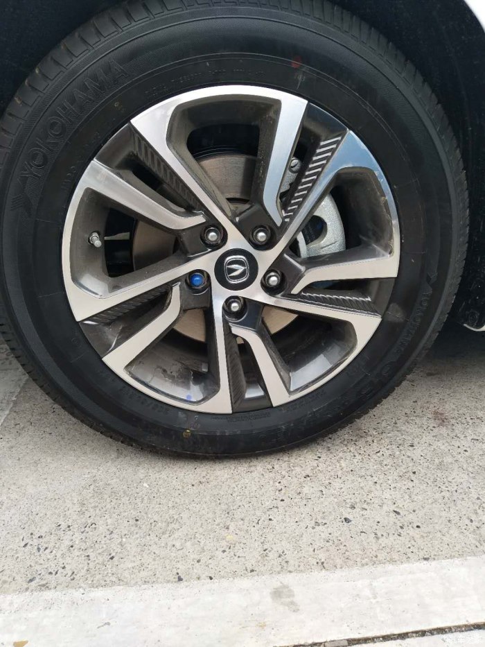 长安逸动轮胎多少钱,逸动换什么轮胎好