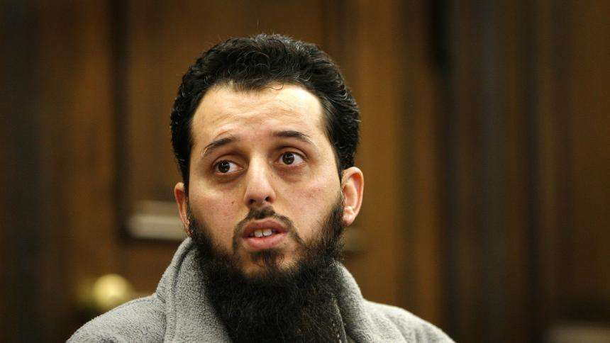 穆塔希姆:卡扎菲最有血性的儿子,临死前要了一支烟,表情淡定