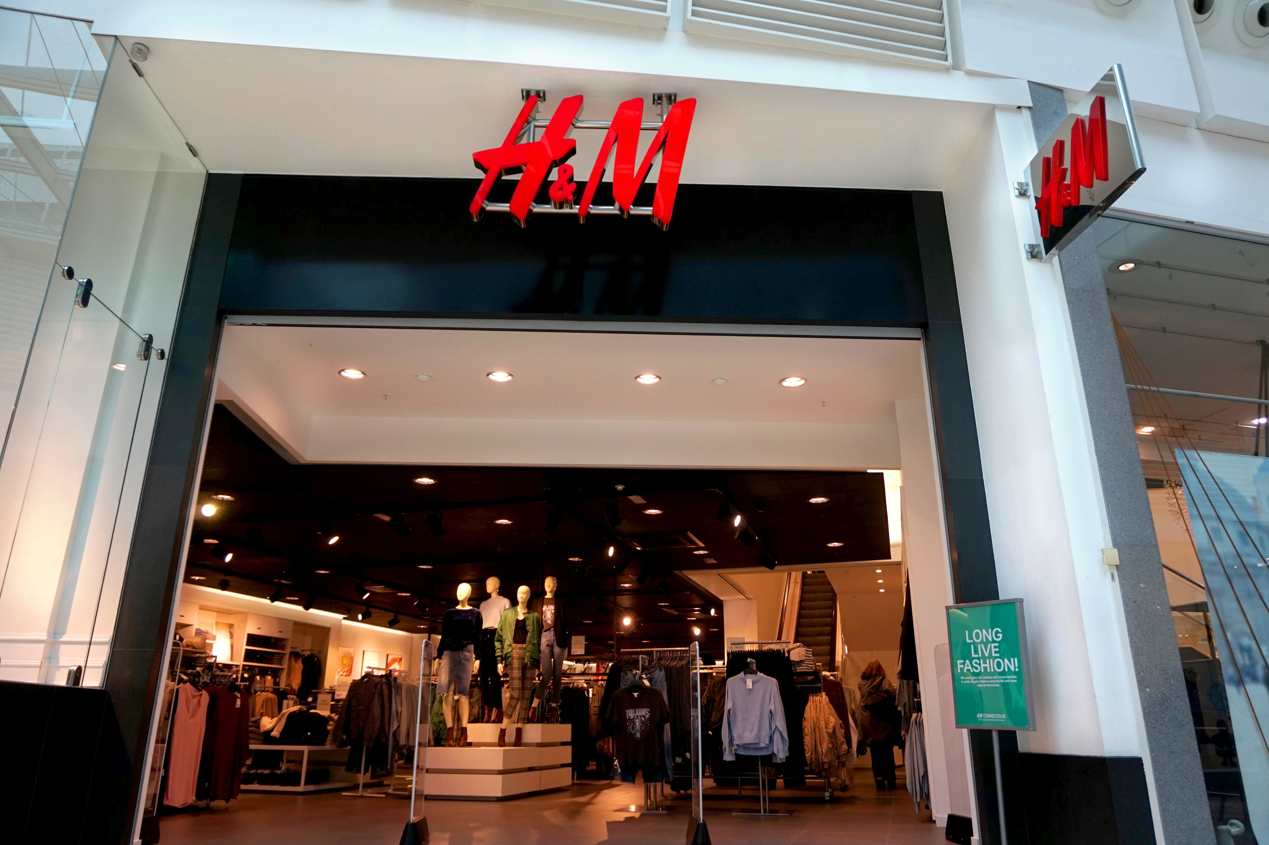 hm关闭在华首店,线上渠道同步收窄