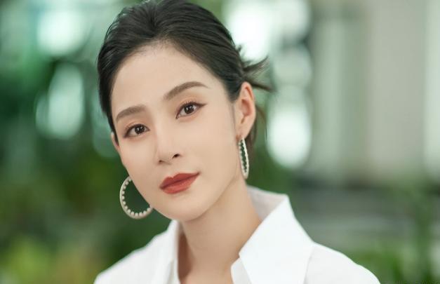 王媛可:因丈夫长得帅倒追5年,生下一模一样双胞胎