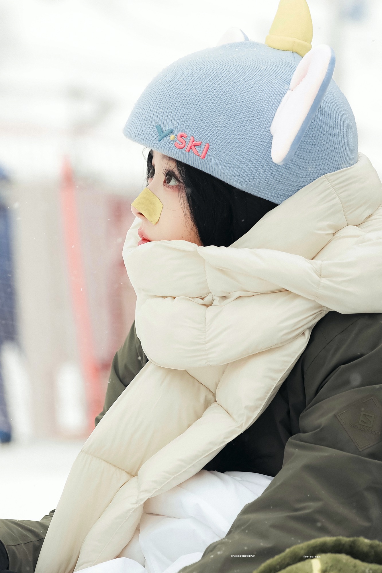 助力冬奥全民运动!喻言《雪战到底》录制滑雪路透饭拍写真超可爱