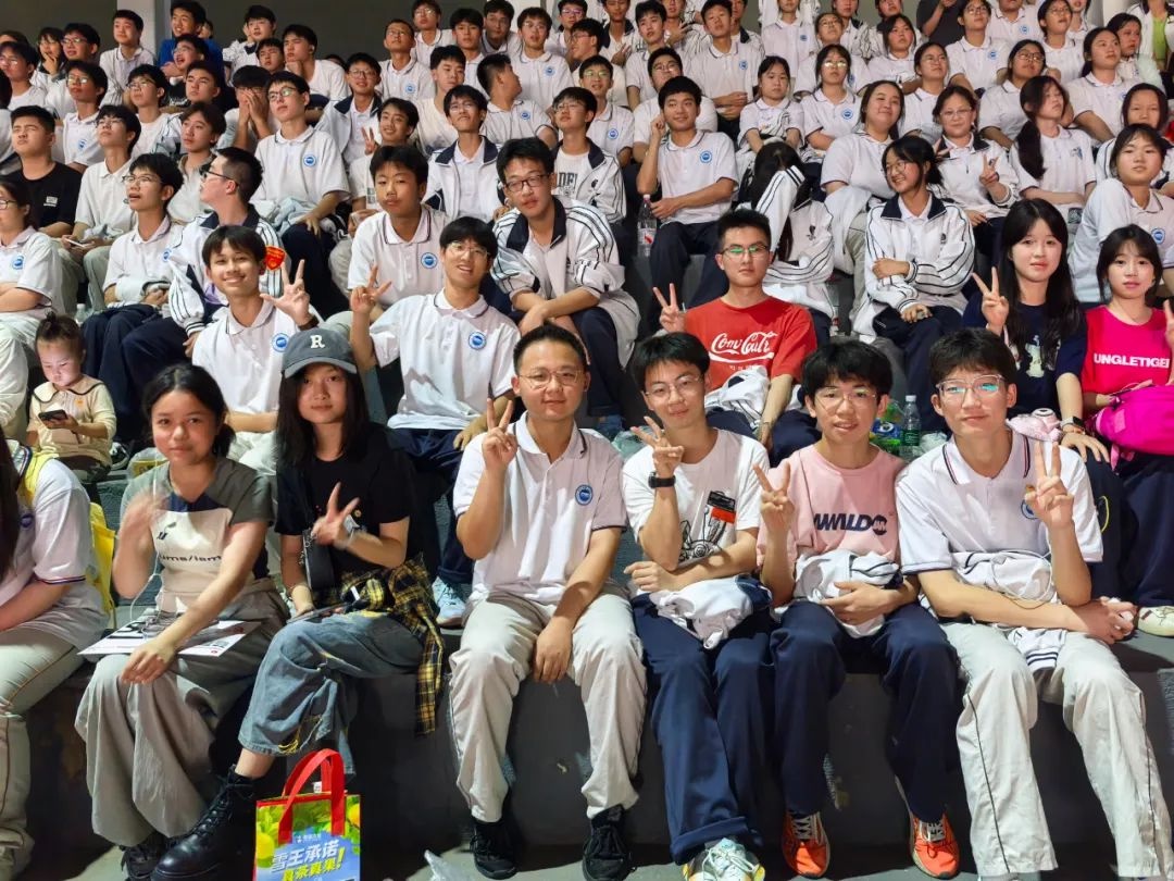 "同达" 育桃李 青春向未来!铜仁市第二中学2025届毕业晚会温情上演