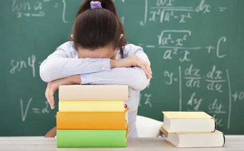 初中生学英语,最痛苦的是背单词吗?英语老师:单词不能死记硬背