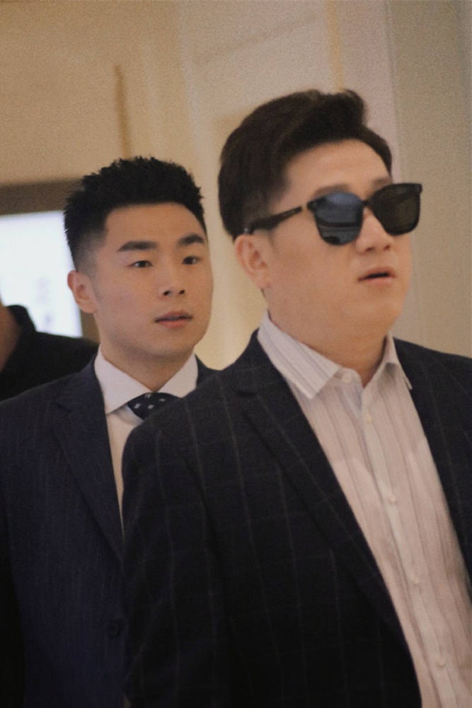 德云男团穿西装出镜,引发网友热议,这一期的剧情与职场有关么