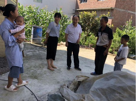 毕节市农业农村局到七星关区朱昌镇开展农村户厕问题摸排