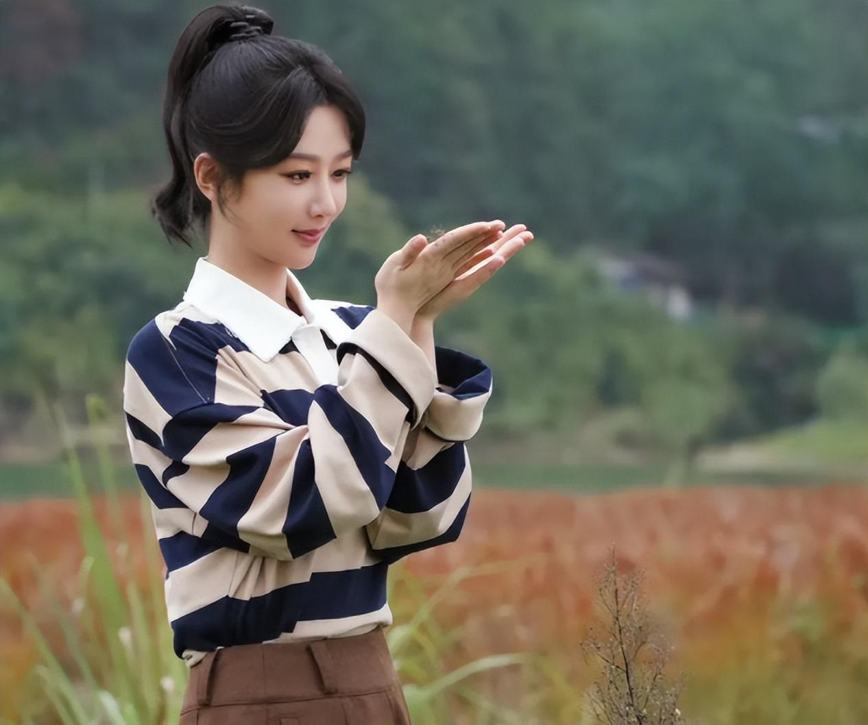 张子枫喊话杨紫:赶紧邀请我去《美好生活》,杨紫的回复让人笑翻