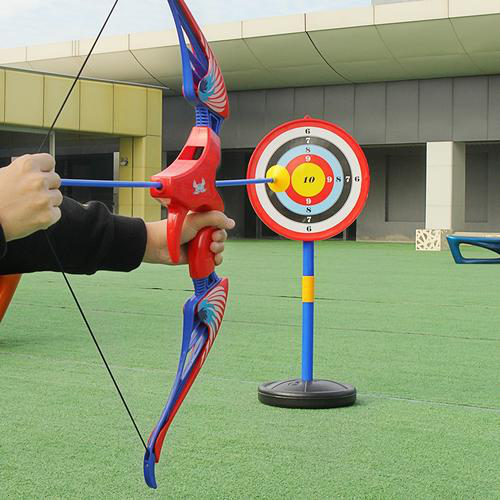 规则:每位参与者有两次射箭机会,命中可减少比赛总用时,命中10环减少5