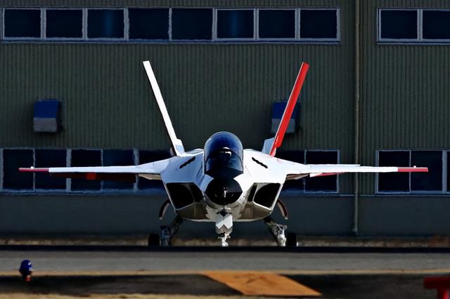 日本第6代战机哥斯拉将比40吨tu-128m大,美英紧急插手
