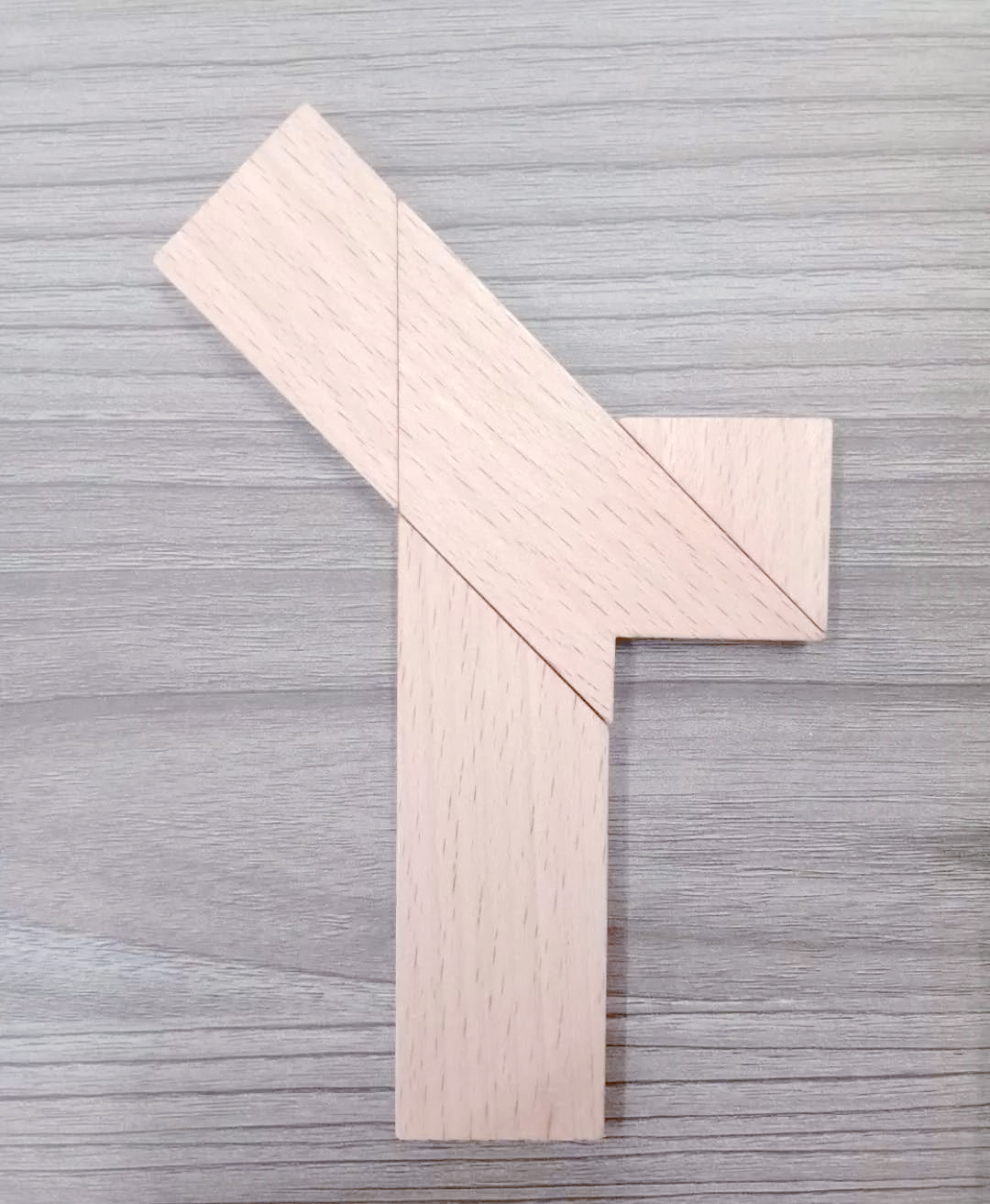 t字之谜:探索多变的智力拼板玩具