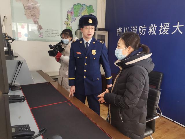 桦川县县委副书记,县长李水泉亲切慰问桦川县消防救援大队全体消防