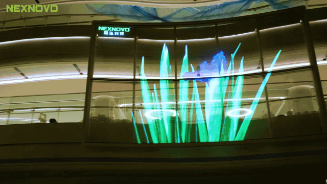 细节上,大胆地运用色彩与不断变化动画效果,通透高亮的光电玻璃屏将