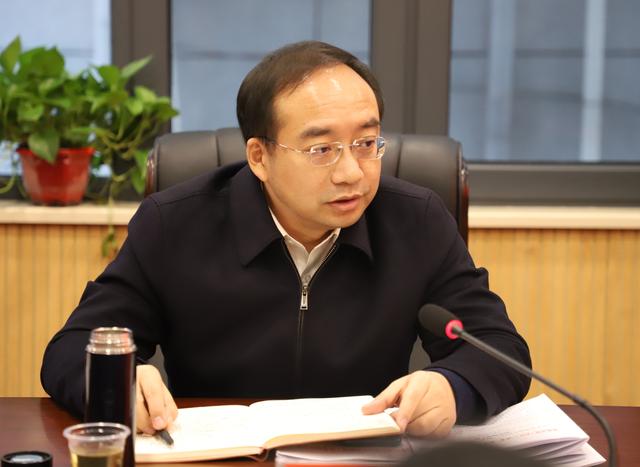 陈旌调研娄星区村(社区)两委换届工作时强调:选优配强基层好班子开创