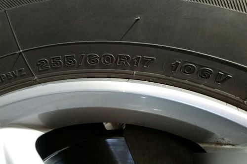 老款途锐轮胎型号 2011年途锐轮胎型号